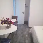 And Stambuk Πανσιόν