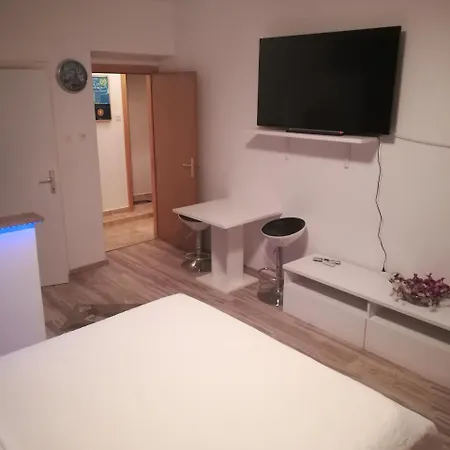 And Stambuk Affittacamere