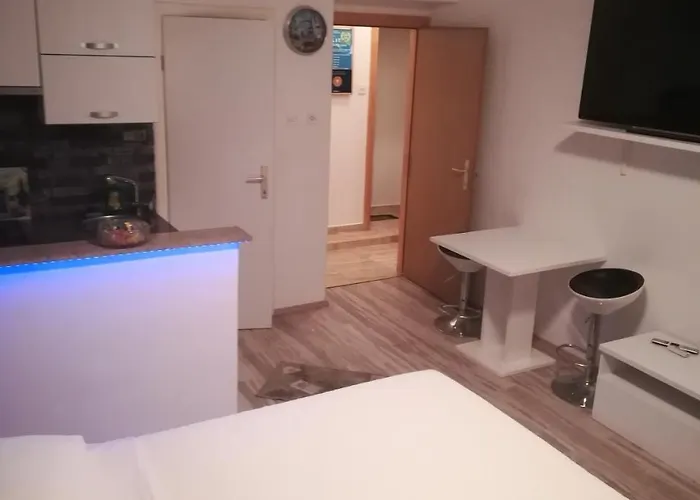 Guest house And Stambuk