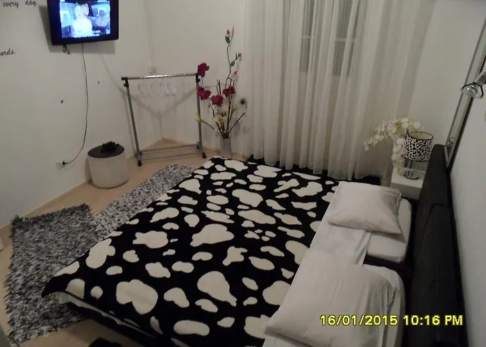 בית הארחה And Stambuk 3*