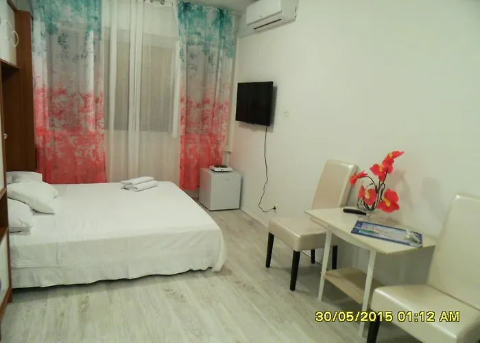 בית הארחה And Stambuk 3*